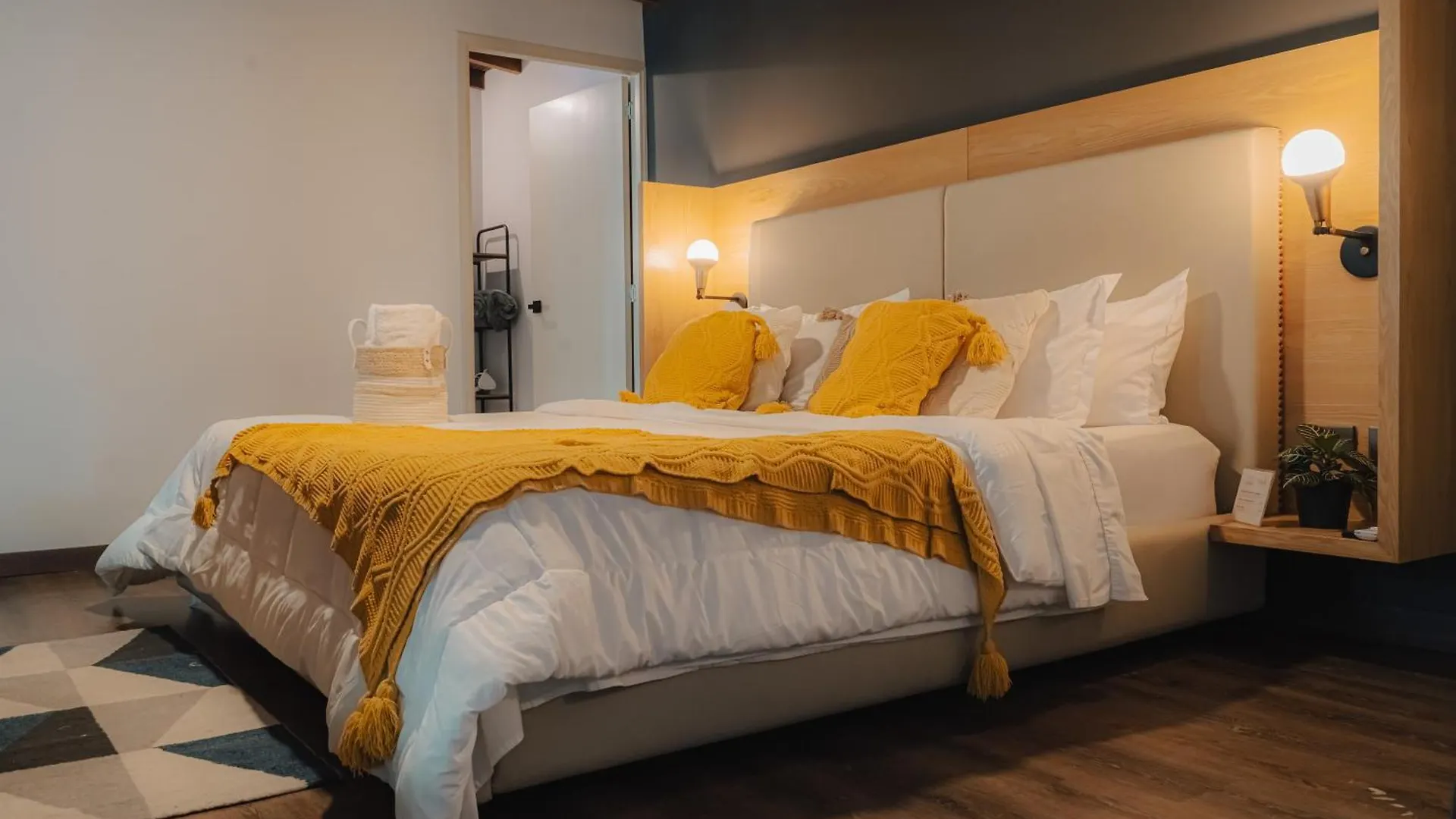Appartamento Milla De Oro Suite Familiar Deluxe Con Jacuzzi Poblado Medellín