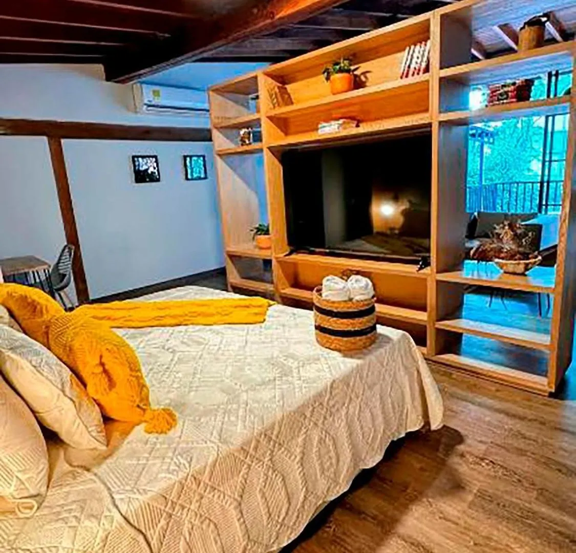 Milla De Oro Suite Familiar Deluxe Con Jacuzzi Poblado Medellin 0*,