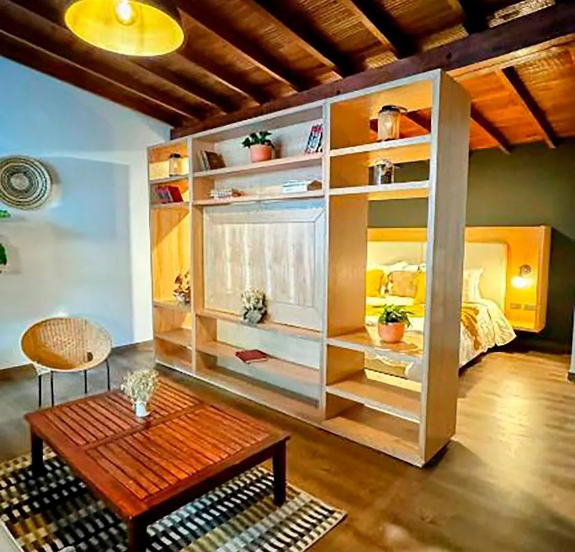 Milla De Oro Suite Familiar Deluxe Con Jacuzzi Poblado Medellin Apartment
