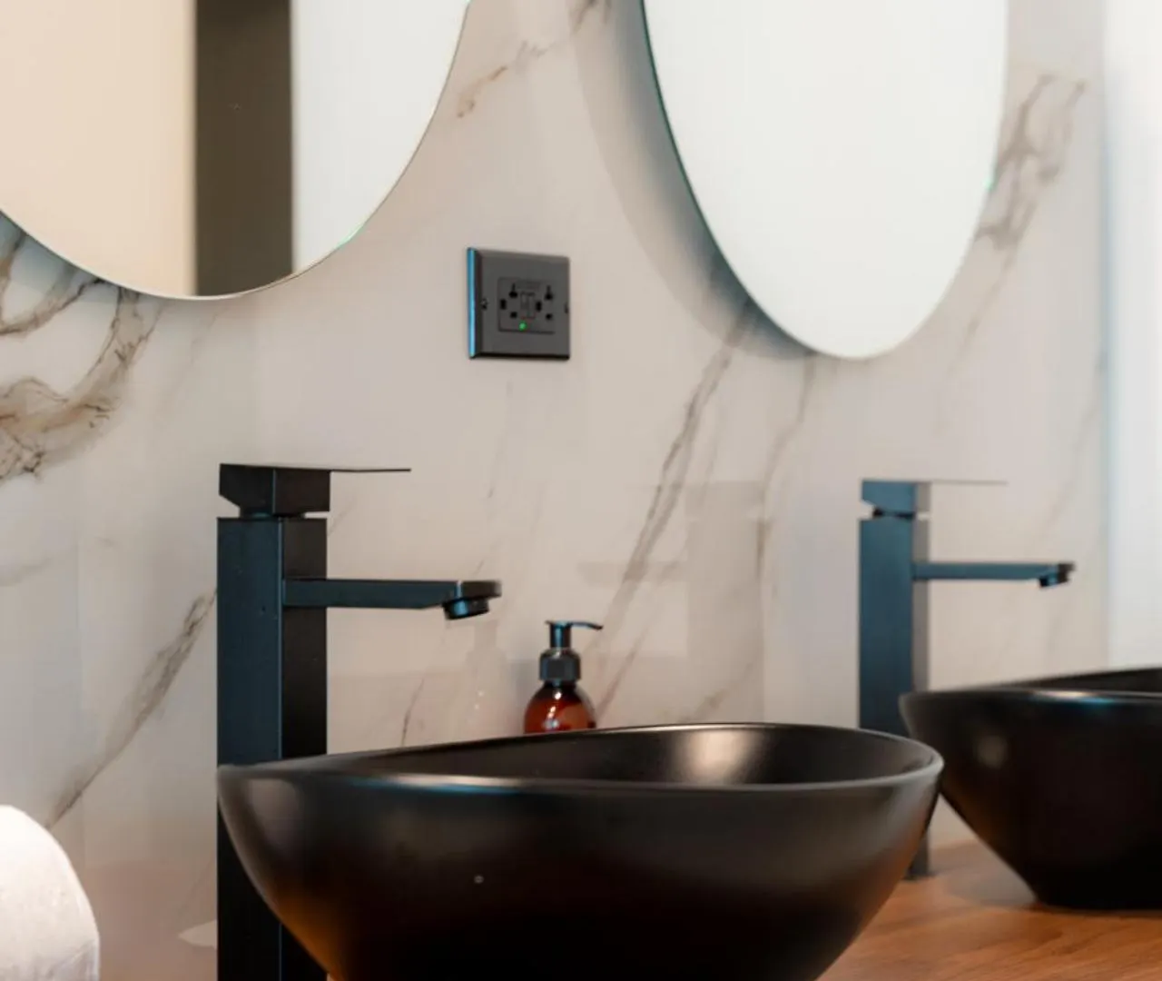 Apartment Milla De Oro Suite Familiar Deluxe Con Jacuzzi Poblado Medellin