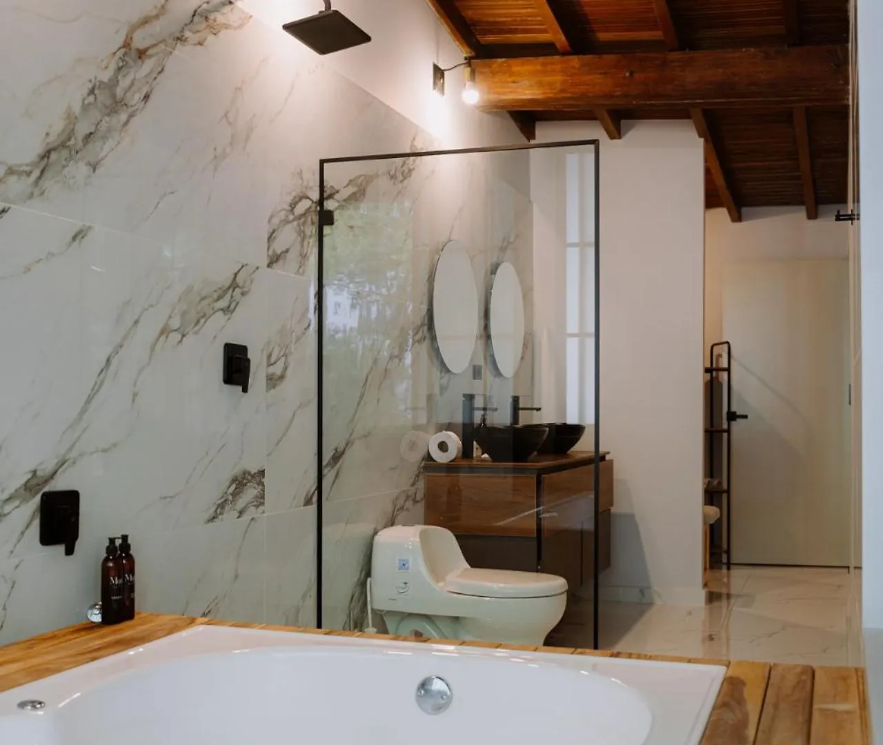 Apartment Milla De Oro Suite Familiar Deluxe Con Jacuzzi Poblado Medellin